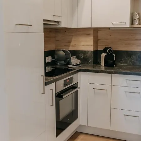 Sonnige Mansardenwohnung Im Zentrum Velden By Seebnb Velden am Wörthersee