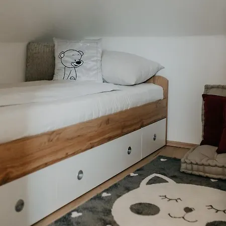 Sonnige Mansardenwohnung Im Zentrum Velden By Seebnb Velden am Wörthersee