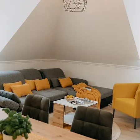 Sonnige Mansardenwohnung Im Zentrum Velden By Seebnb *