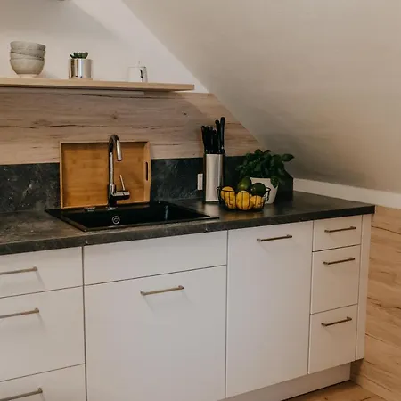 Sonnige Mansardenwohnung Im Zentrum Velden By Seebnb Appartement