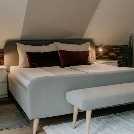 Sonnige Mansardenwohnung Im Zentrum Velden By Seebnb Appartement Velden am Wörthersee