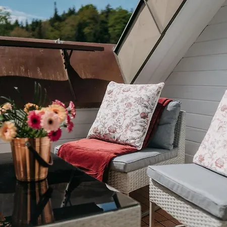 Sonnige Mansardenwohnung Im Zentrum Velden By Seebnb *