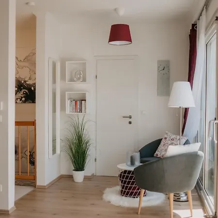 Sonnige Mansardenwohnung Im Zentrum Velden By Seebnb Appartement Velden am Wörthersee