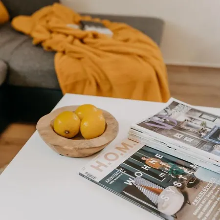 Sonnige Mansardenwohnung Im Zentrum Velden By Seebnb Appartement *