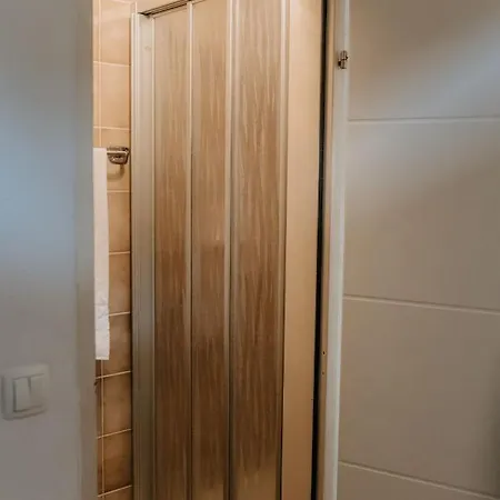 Sonnige Mansardenwohnung Im Zentrum Velden By Seebnb Appartement